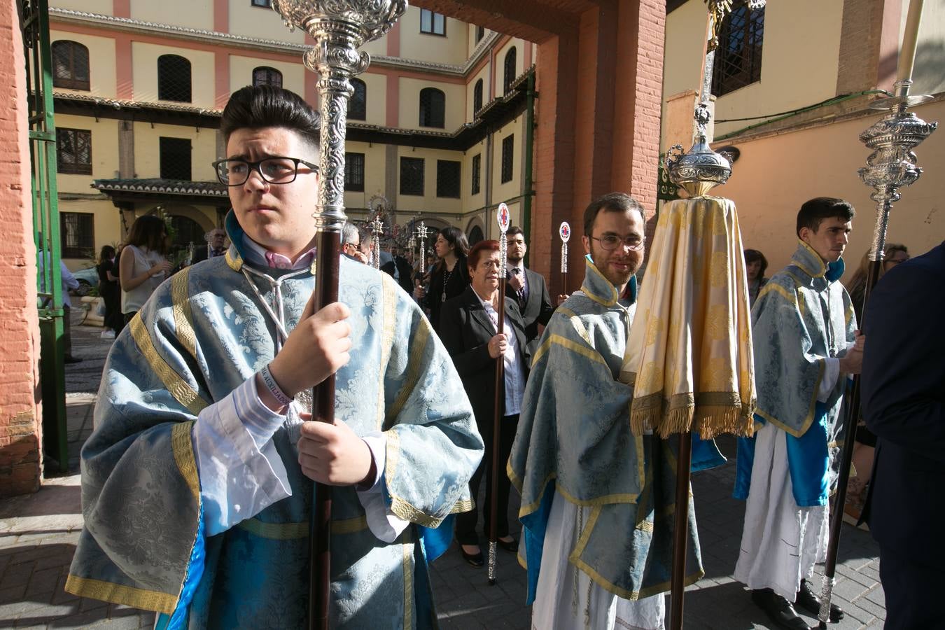La imagen de la Virgen iba sobre su paso de orfebrería a las órdenes de Dionisio Martínez yde Eduardo Salamanca