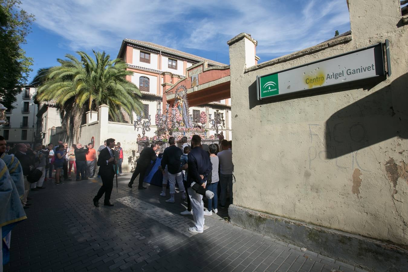 La imagen de la Virgen iba sobre su paso de orfebrería a las órdenes de Dionisio Martínez yde Eduardo Salamanca