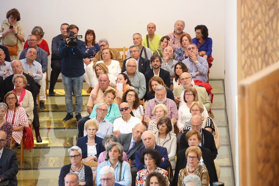 El periodista granadino ha dado así el pistoletazo de salida a la Feria del Corpus desde el Cuarto Real de Santo Domingo 