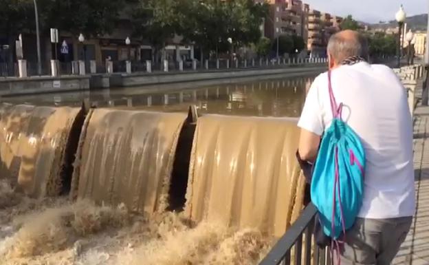 Crecida del Genil por las fuertes precipitaciones.