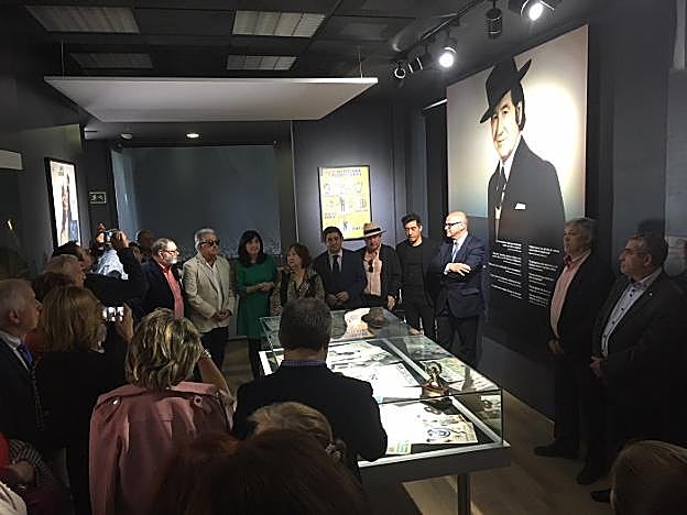 Inauguración del museo dedicado a Juanito Valderrama con sus familiares y autoridades. 