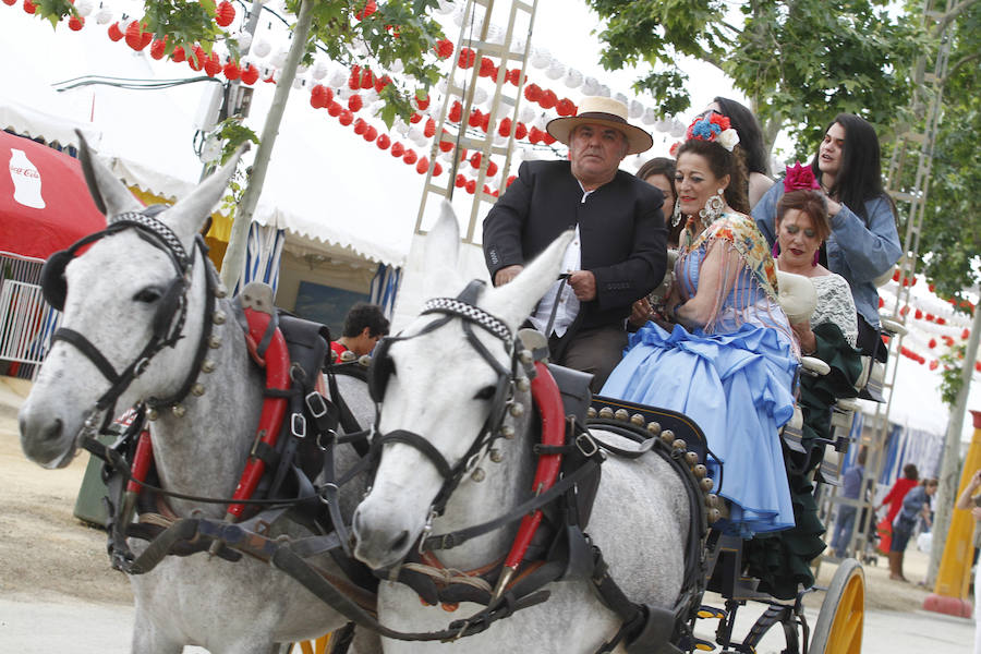 La afluencia de visitantes aumenta conforme se van acercando los días grandes de las fiestas. Para ver todas las fotografías de este Corpus, pulsa en el siguiente enlace.