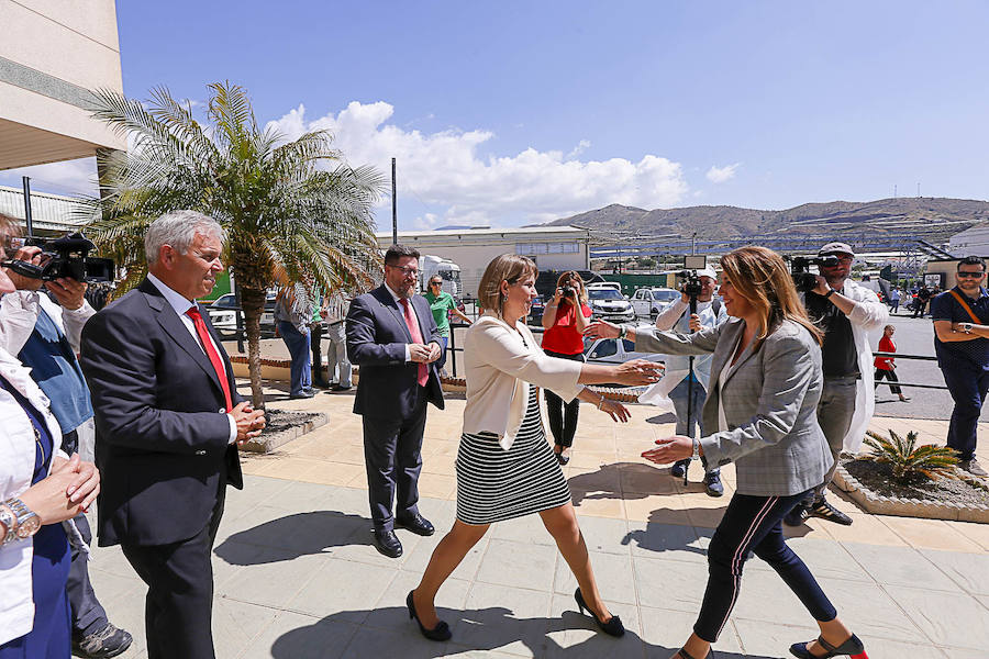 La presidenta de la Junta de Andalucía ha vuelto hoy a Granada tras un tiempo sin visitas para recorrer las instalaciones de la cooperativa El Grupo de Castell de Ferro