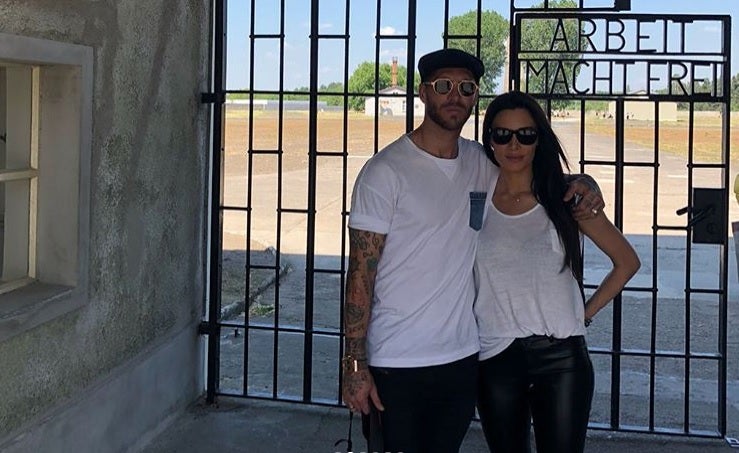 La televisiva y el futbolista visitaron el campo de concentración de Sachsenhausen en su visita a Berlín