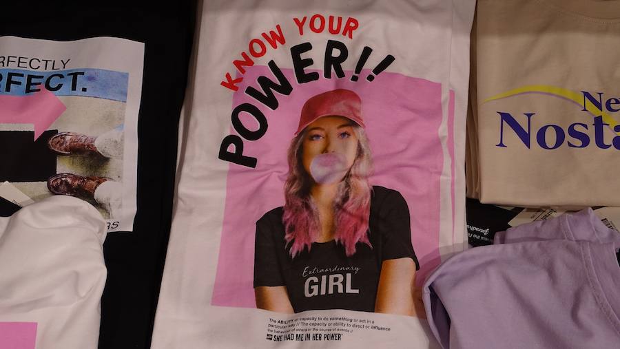 Diseños basados en frases, marcas e ideas que son todo un éxito en tienda