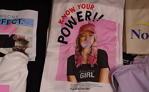 Las apasionadas camisetas de Stradivarius que puedes tener por menos de 8 euros