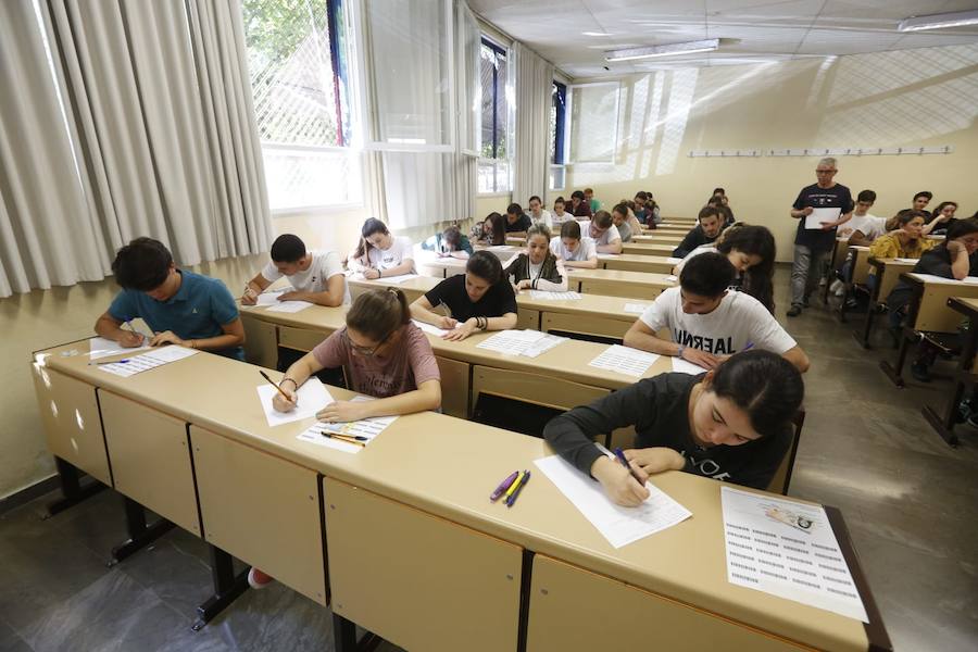 Casi 6.000 estudiantes se juegan desde hoy una plaza en la carrera deseada