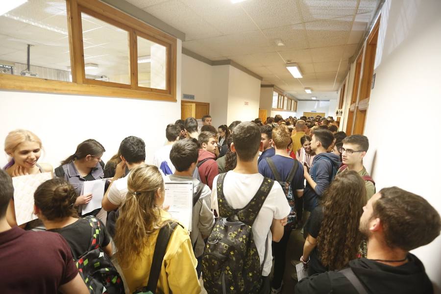 Casi 6.000 estudiantes se juegan desde hoy una plaza en la carrera deseada