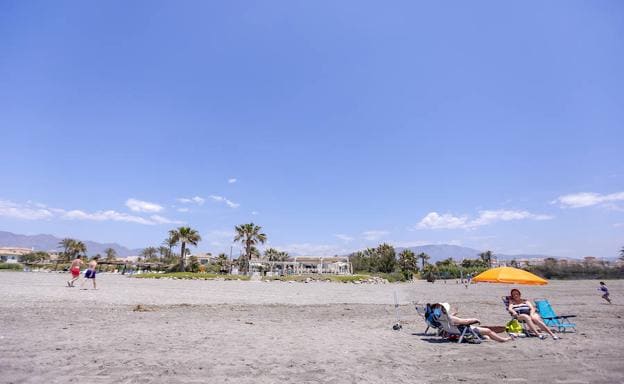 Playa Granada ha ganado más de 50 metros de arena. 