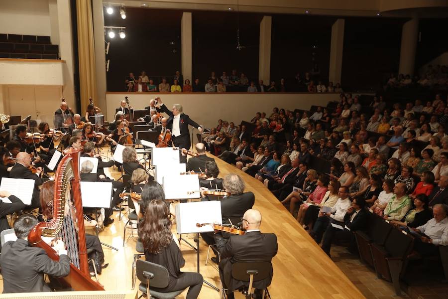 El concierto del 40 aniversario del Centro Falla, que se repite hoy, un rotundo éxito