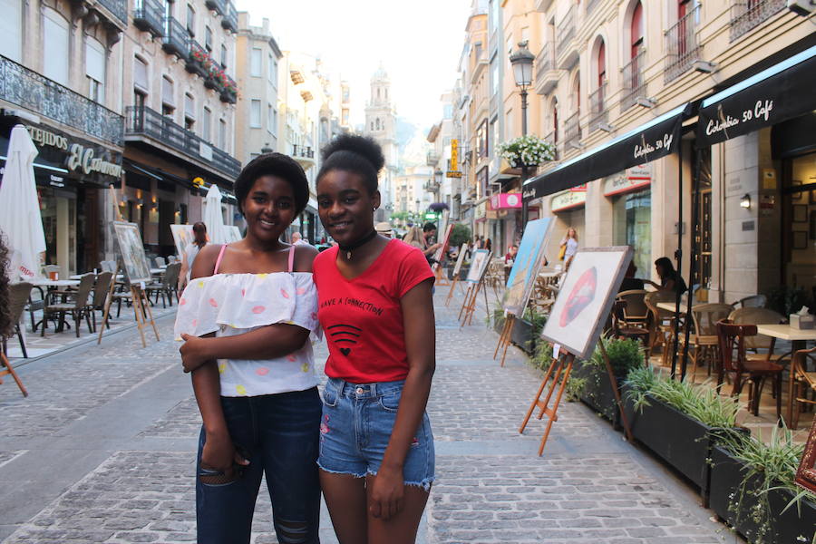 Cientos de jienenses salieron a la calle para asistir a alguna de las 70 actividades organizadas
