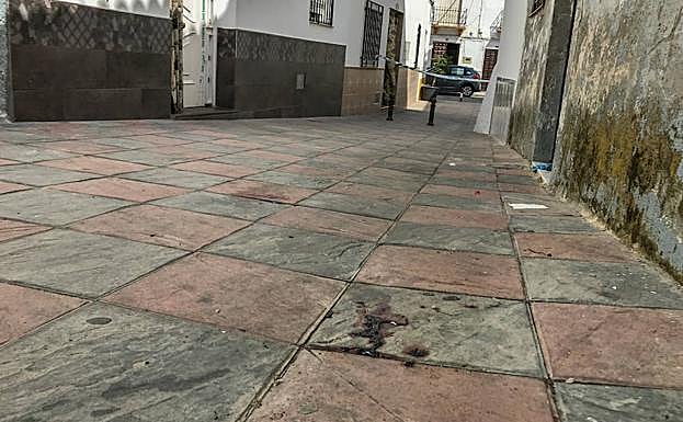 Las instituciones condenan el «brutal» asesinato de la mujer de Granada