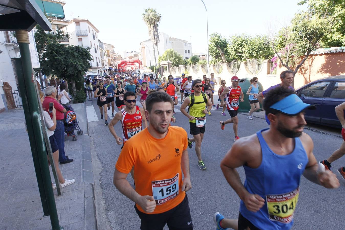 Manuel Santiago y Claudia Estévez se sobreponen al calor en Dúrcal