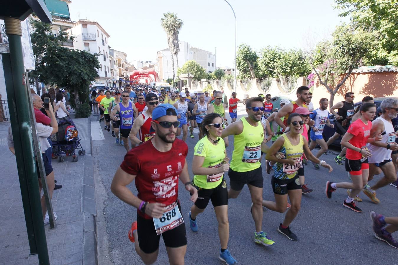 Manuel Santiago y Claudia Estévez se sobreponen al calor en Dúrcal