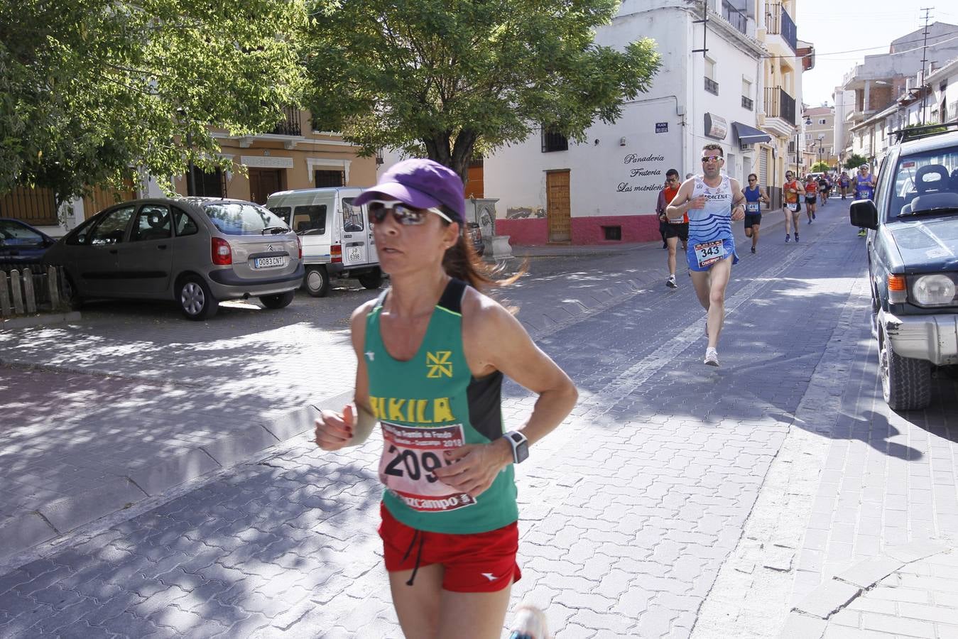 Manuel Santiago y Claudia Estévez se sobreponen al calor en Dúrcal