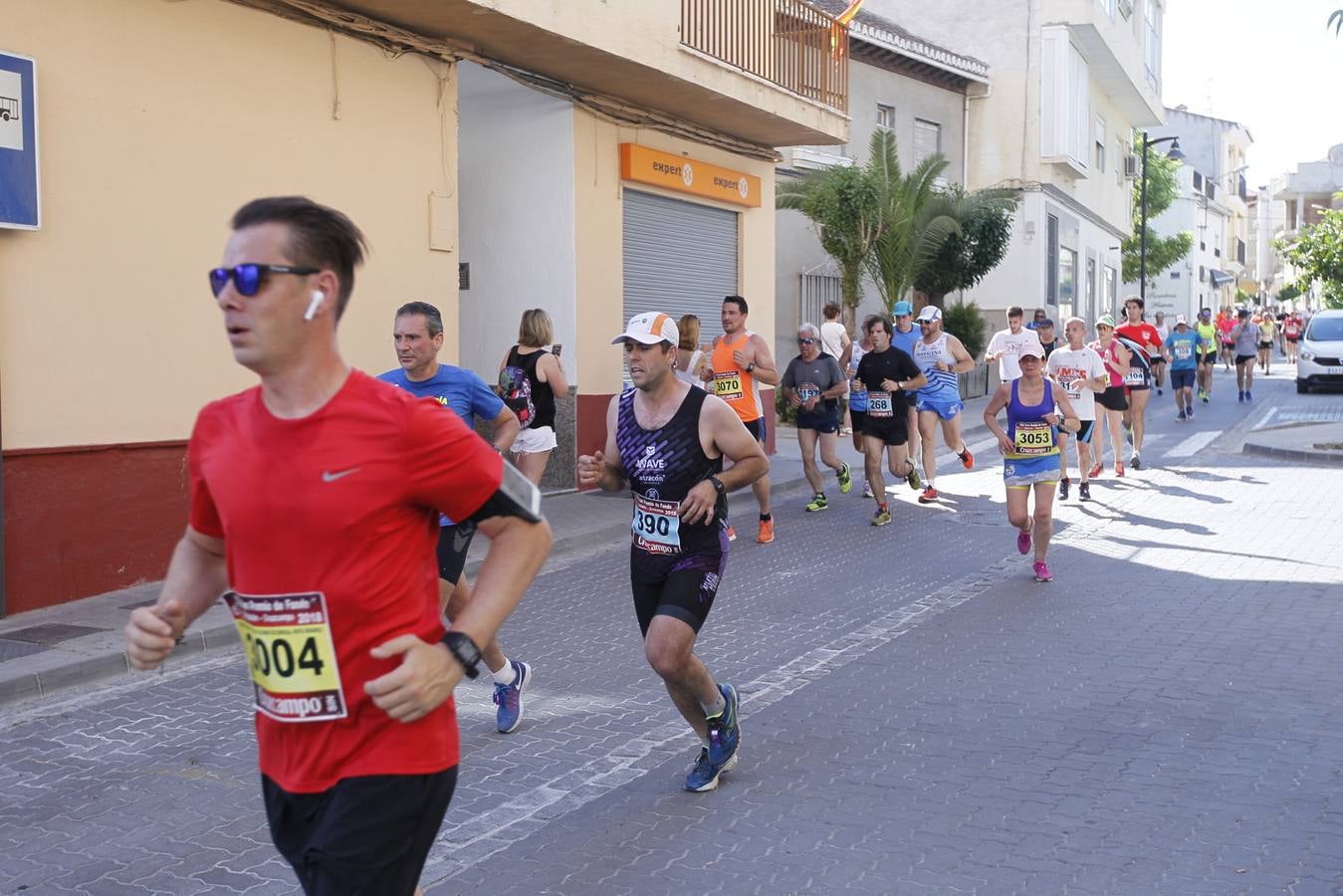 Manuel Santiago y Claudia Estévez se sobreponen al calor en Dúrcal