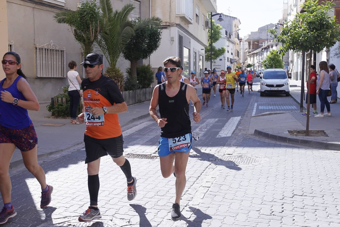 Manuel Santiago y Claudia Estévez se sobreponen al calor en Dúrcal