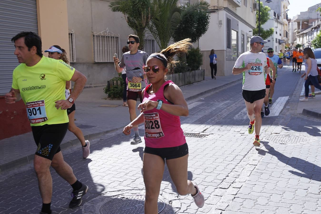 Manuel Santiago y Claudia Estévez se sobreponen al calor en Dúrcal