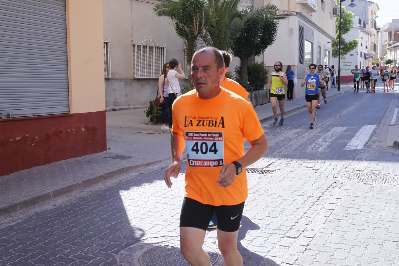 Manuel Santiago y Claudia Estévez se sobreponen al calor en Dúrcal