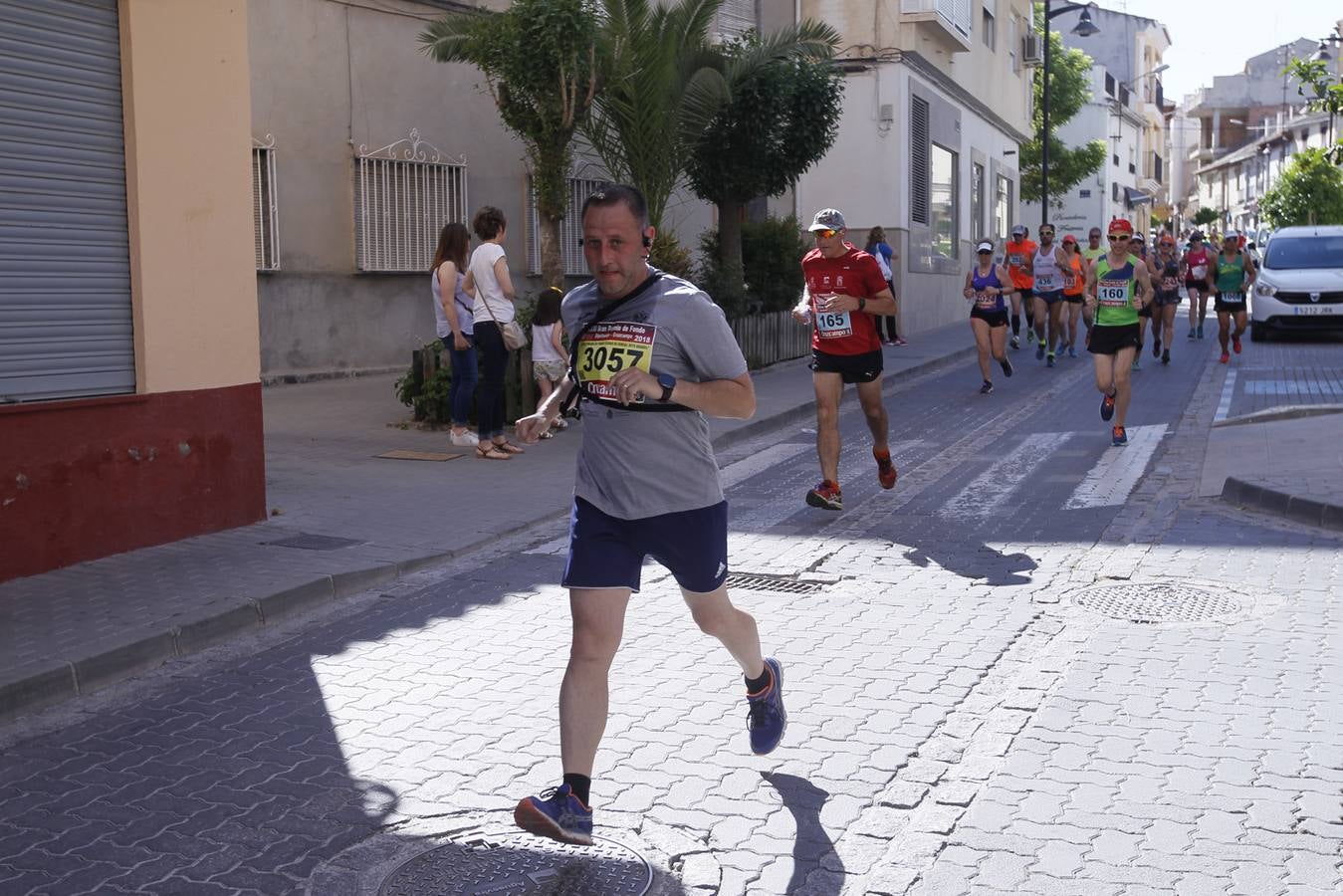 Manuel Santiago y Claudia Estévez se sobreponen al calor en Dúrcal