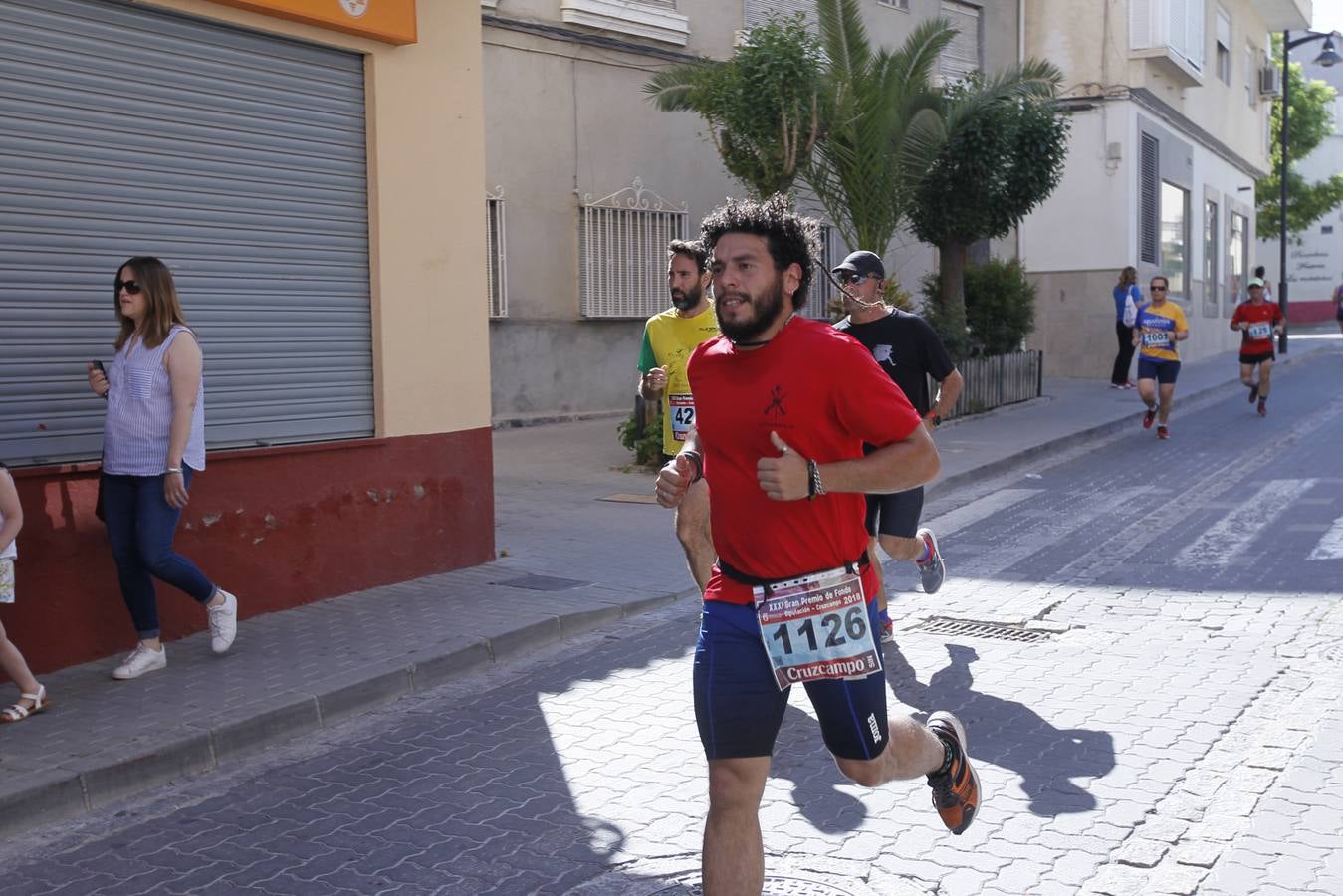 Manuel Santiago y Claudia Estévez se sobreponen al calor en Dúrcal