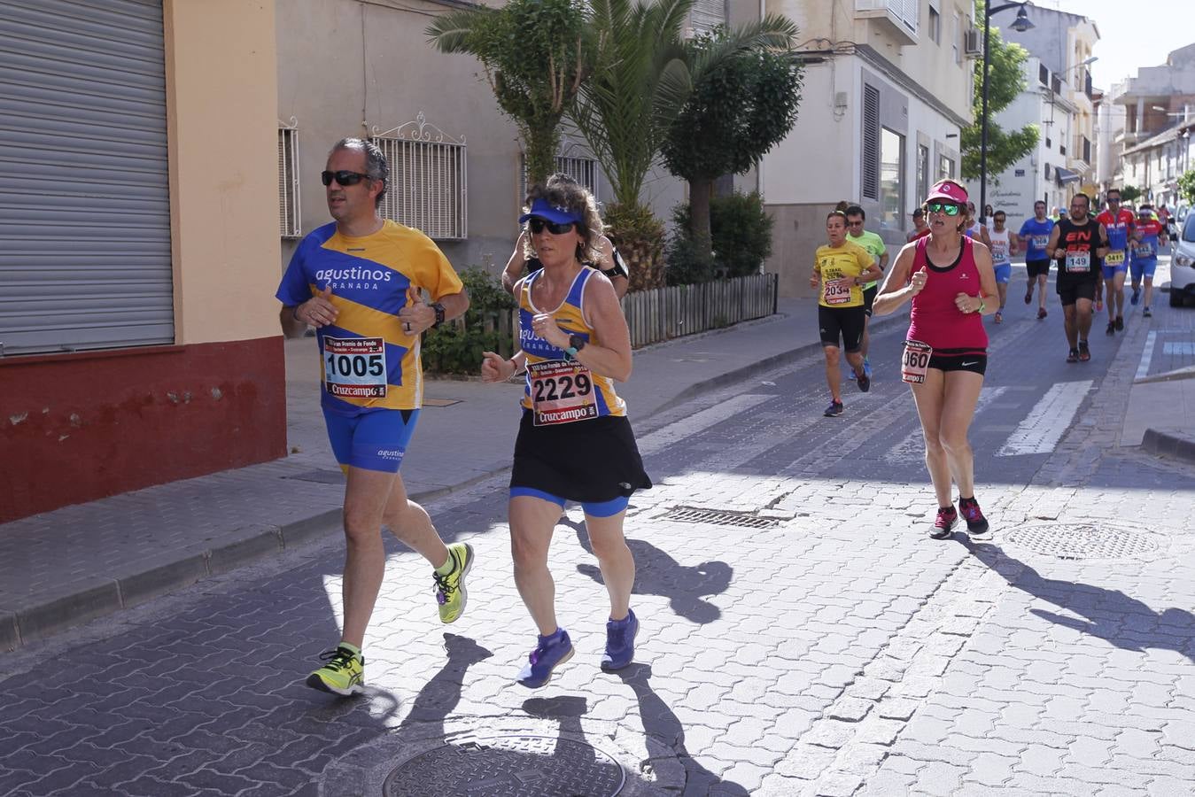 Manuel Santiago y Claudia Estévez se sobreponen al calor en Dúrcal