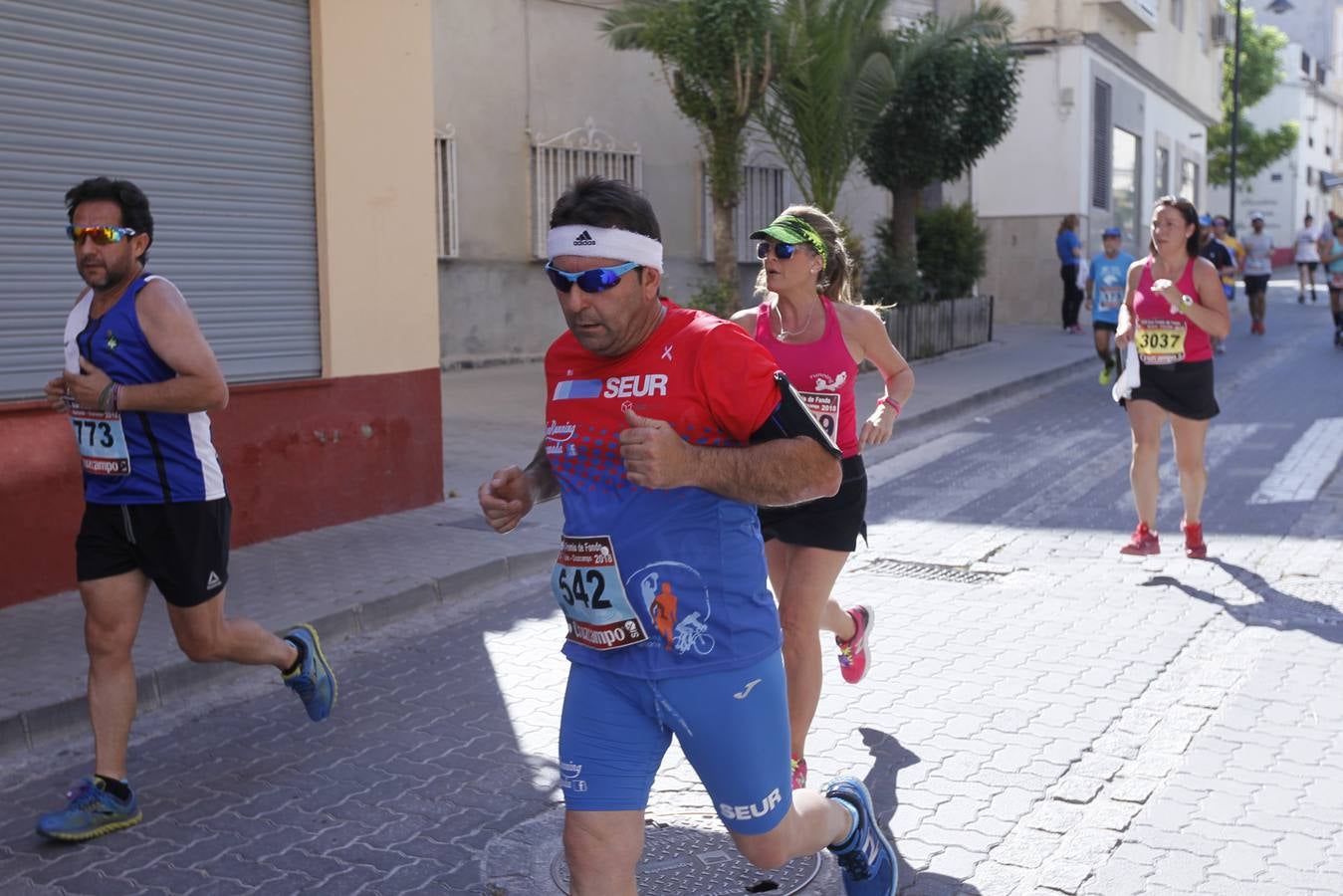 Manuel Santiago y Claudia Estévez se sobreponen al calor en Dúrcal