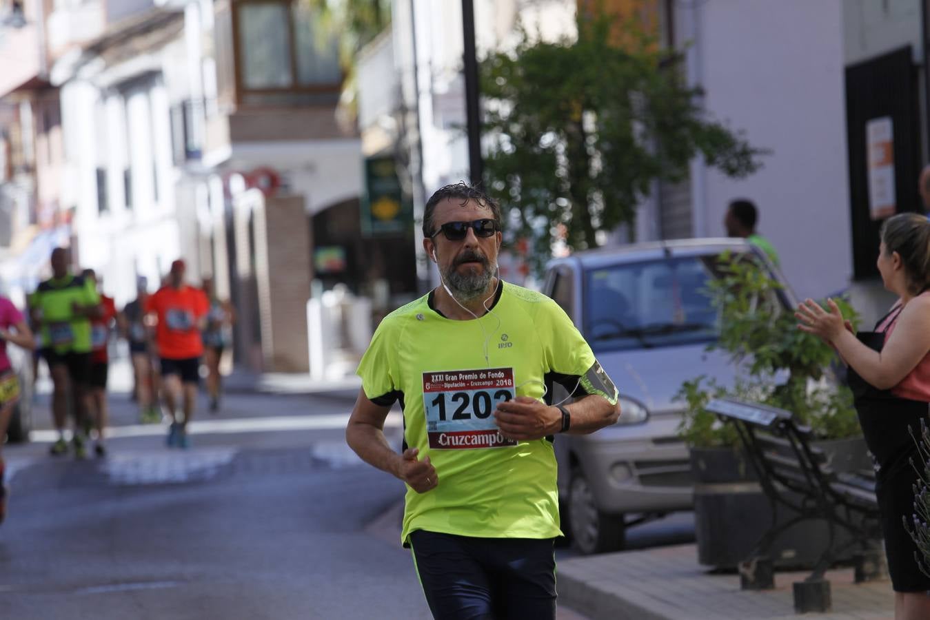 Manuel Santiago y Claudia Estévez se sobreponen al calor en Dúrcal