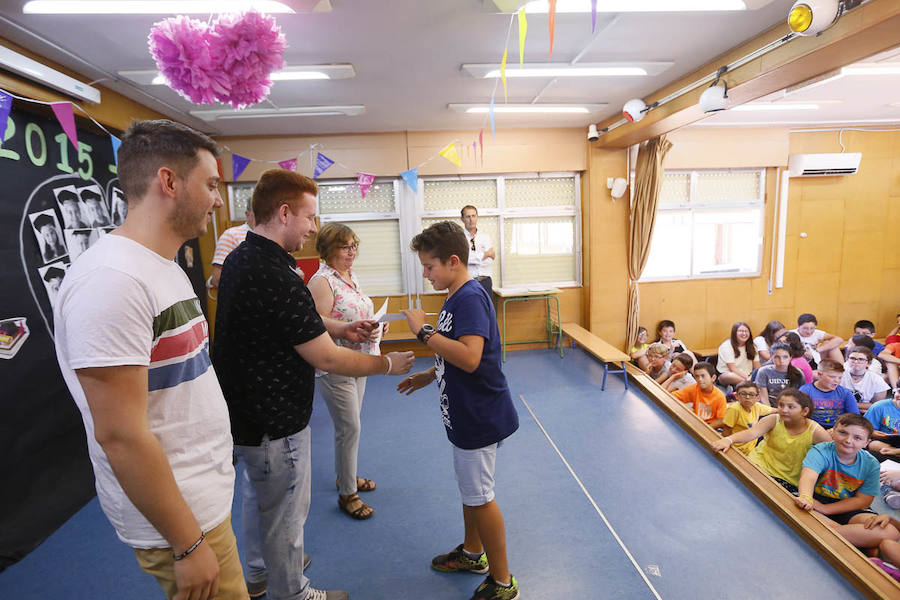 Los alumnos del CEIP Francisco Mejías han sido los últimos en recoger su diploma del curso de mediadores para la convivencia que imparten el Ayuntamiento y la asociación Phoenix