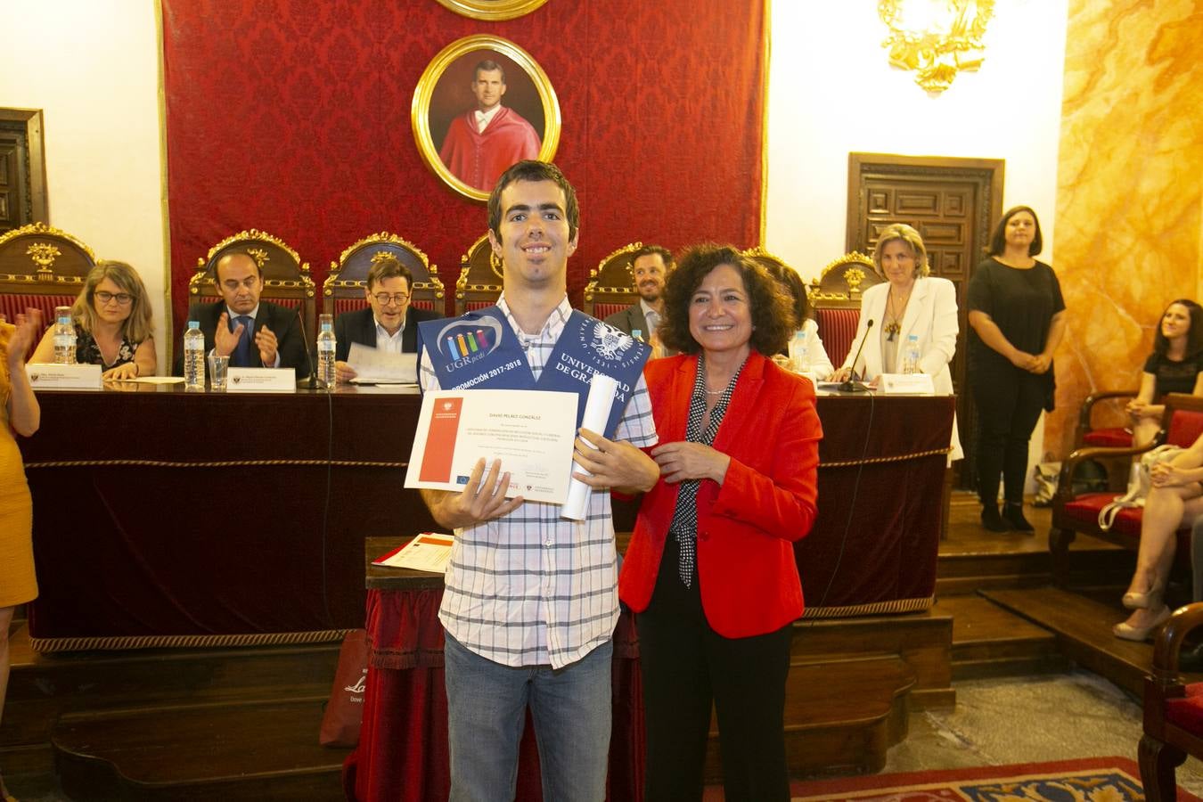 La Facultad de Derecho acoge el acto de graduación del primer diploma de inclusión social y laboral de estas características en la Universidad granadina