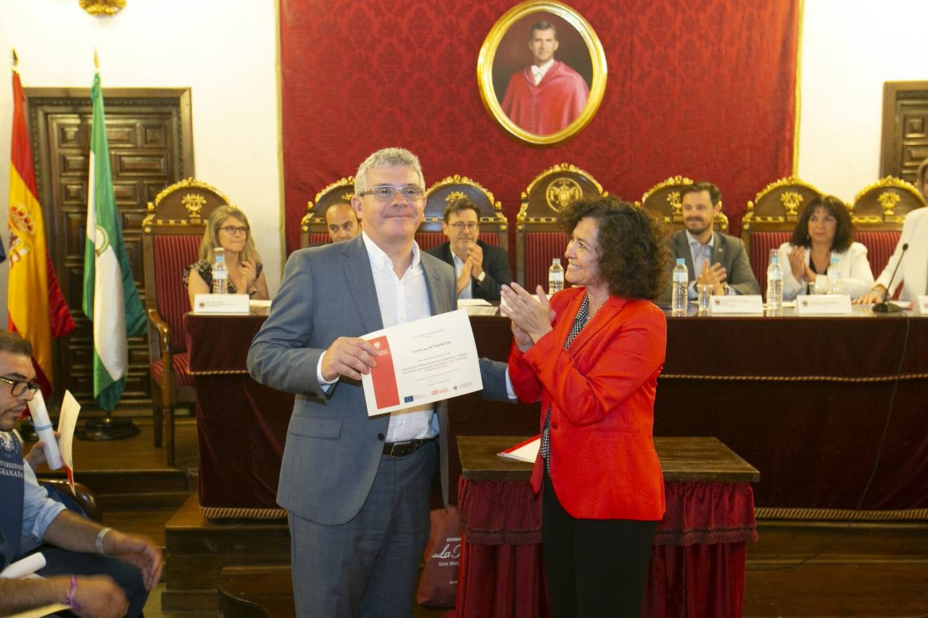 La Facultad de Derecho acoge el acto de graduación del primer diploma de inclusión social y laboral de estas características en la Universidad granadina