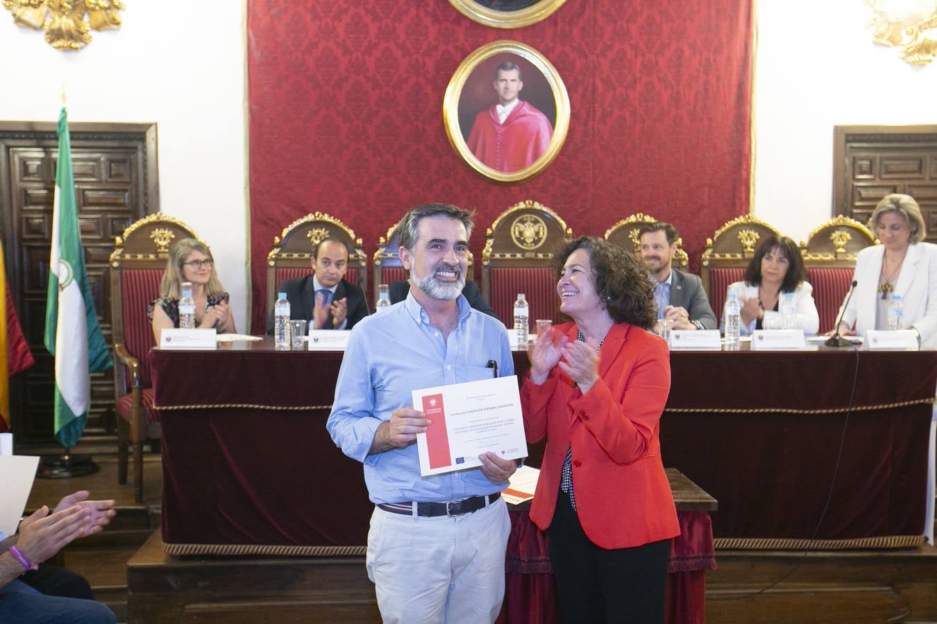 La Facultad de Derecho acoge el acto de graduación del primer diploma de inclusión social y laboral de estas características en la Universidad granadina