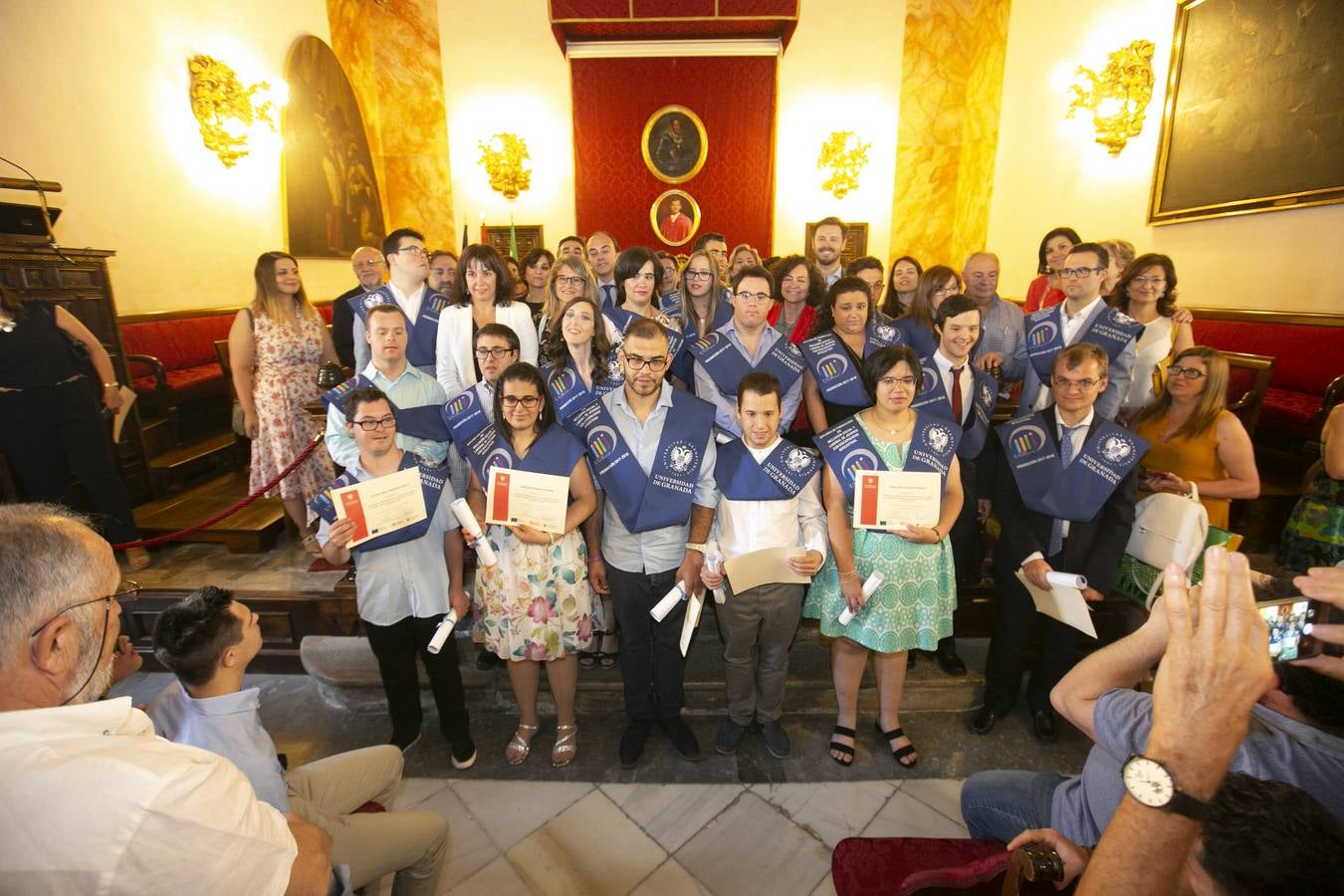 La Facultad de Derecho acoge el acto de graduación del primer diploma de inclusión social y laboral de estas características en la Universidad granadina