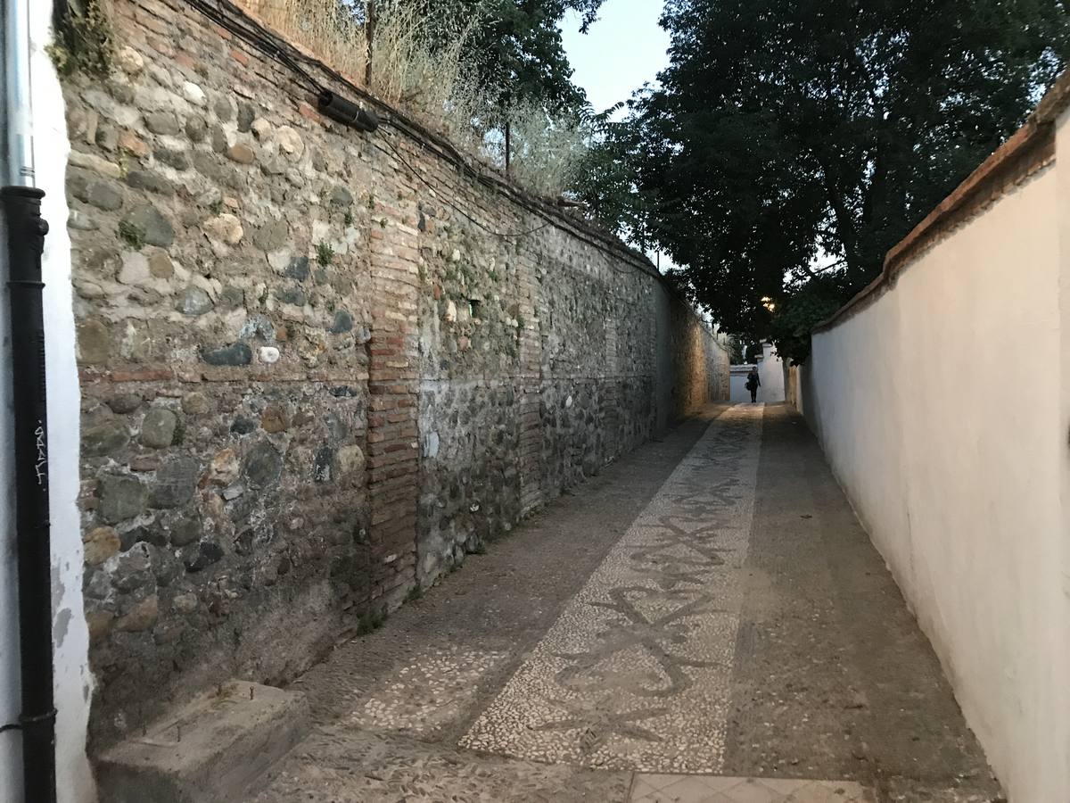 Los números 18 y 20 de la calle Almanzora Alta también han sido declarados ruina física inminente.