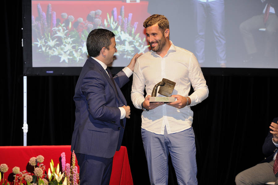 En la entrega de los IDEALES hubo emoción, risas y en los discursos también hubo cabida para las reivindicaciones