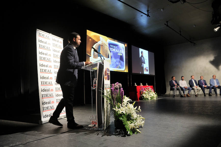 En la entrega de los IDEALES hubo emoción, risas y en los discursos también hubo cabida para las reivindicaciones