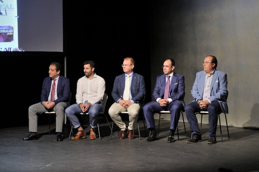 En la entrega de los IDEALES hubo emoción, risas y en los discursos también hubo cabida para las reivindicaciones