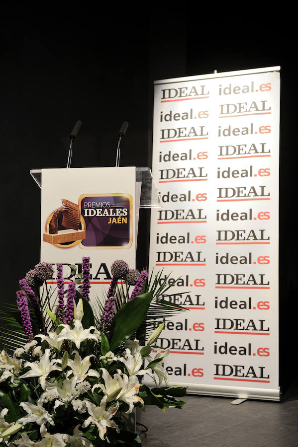 En la entrega de los IDEALES hubo emoción, risas y en los discursos también hubo cabida para las reivindicaciones