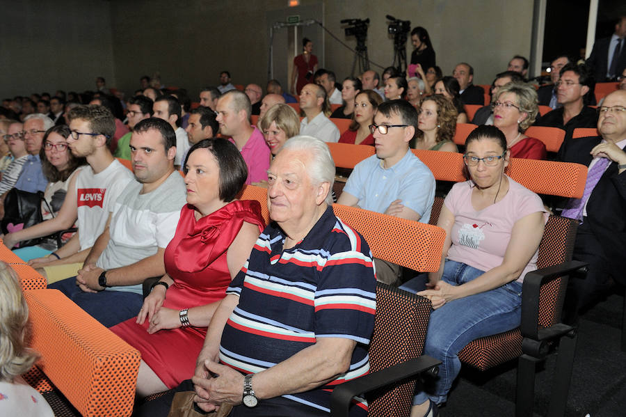 En la entrega de los IDEALES hubo emoción, risas y en los discursos también hubo cabida para las reivindicaciones