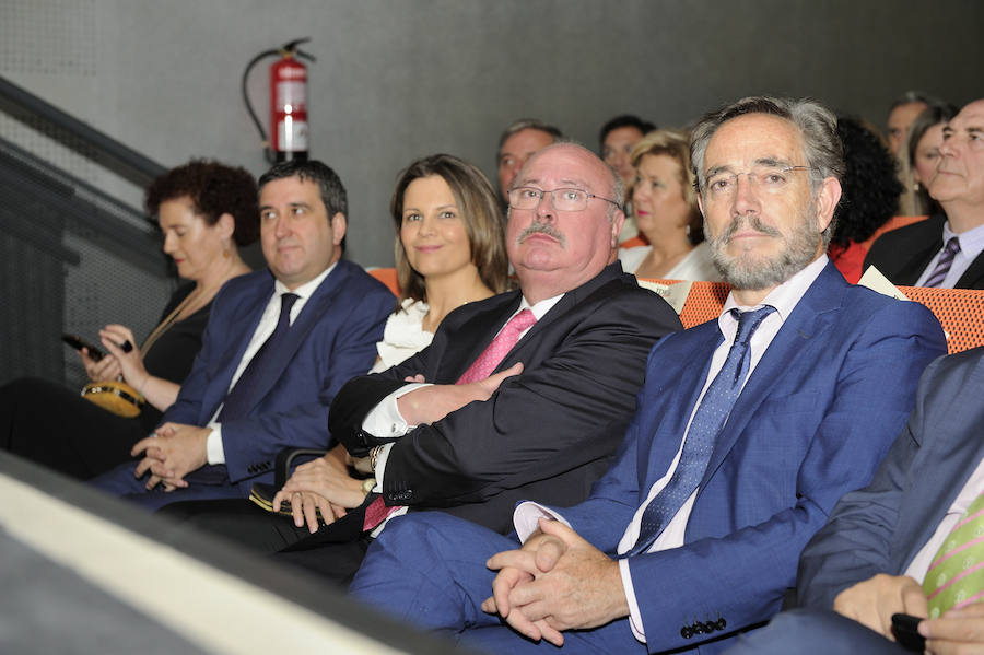 En la entrega de los IDEALES hubo emoción, risas y en los discursos también hubo cabida para las reivindicaciones