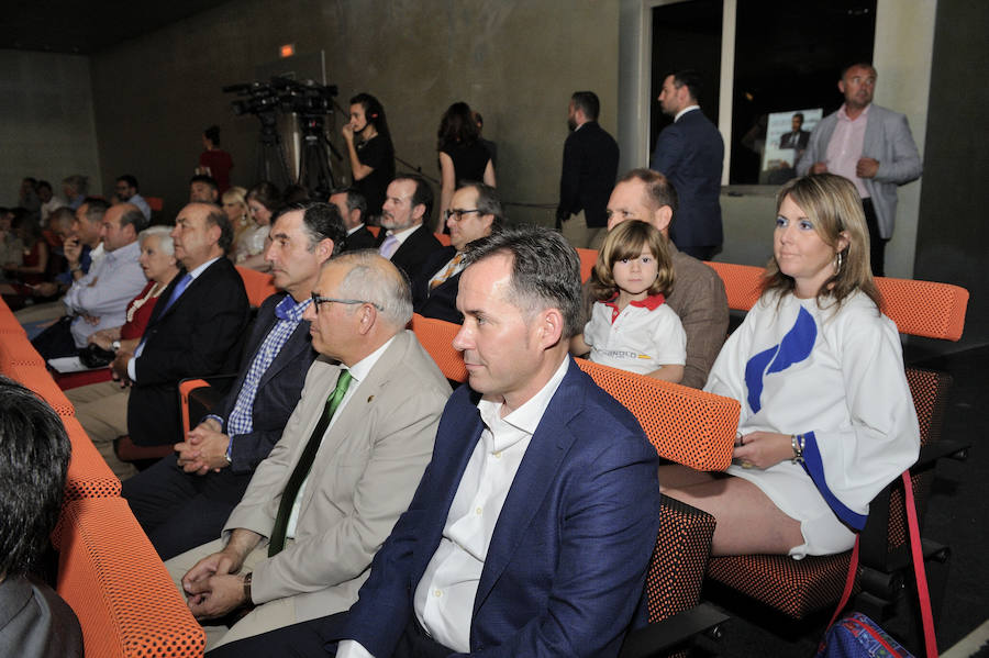 En la entrega de los IDEALES hubo emoción, risas y en los discursos también hubo cabida para las reivindicaciones