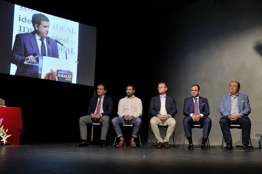 En la entrega de los IDEALES hubo emoción, risas y en los discursos también hubo cabida para las reivindicaciones
