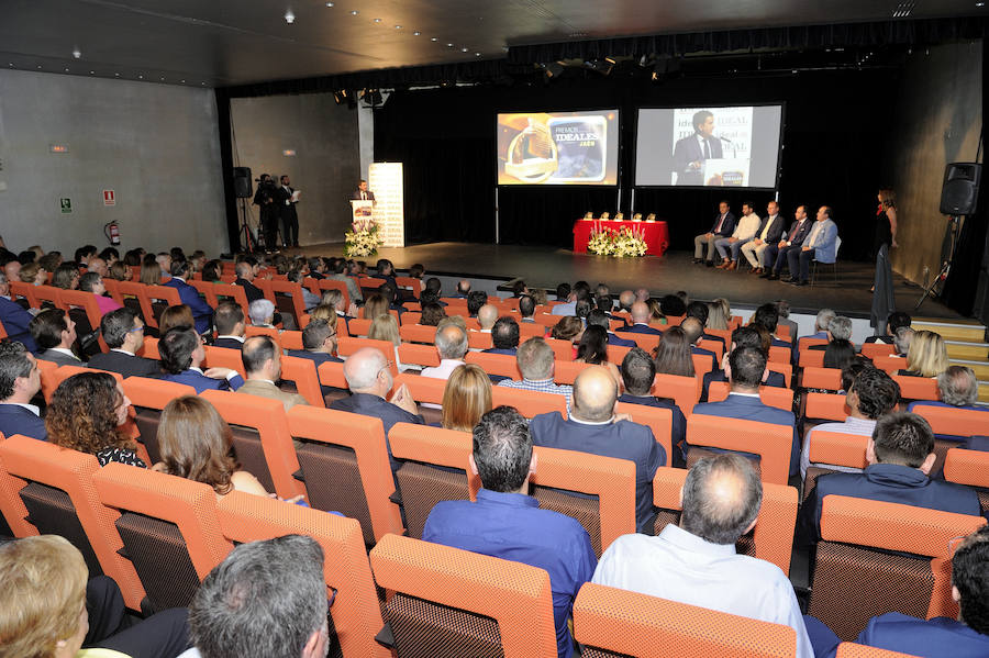 En la entrega de los IDEALES hubo emoción, risas y en los discursos también hubo cabida para las reivindicaciones
