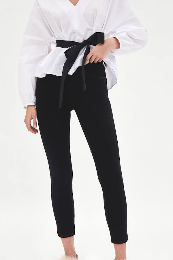 Otro punto a su favor es que se encuentra disponible en un tallaje más amplio al habitual, llegando a la talla 46