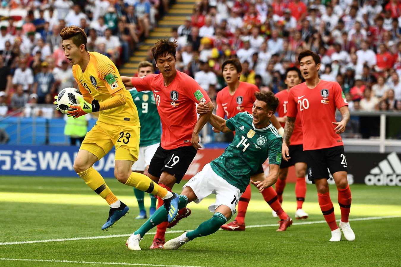 Corea del Sur venció a Alemania por 2-0 y selló el adiós de la campeona en Brasil al Mundial de Rusia.