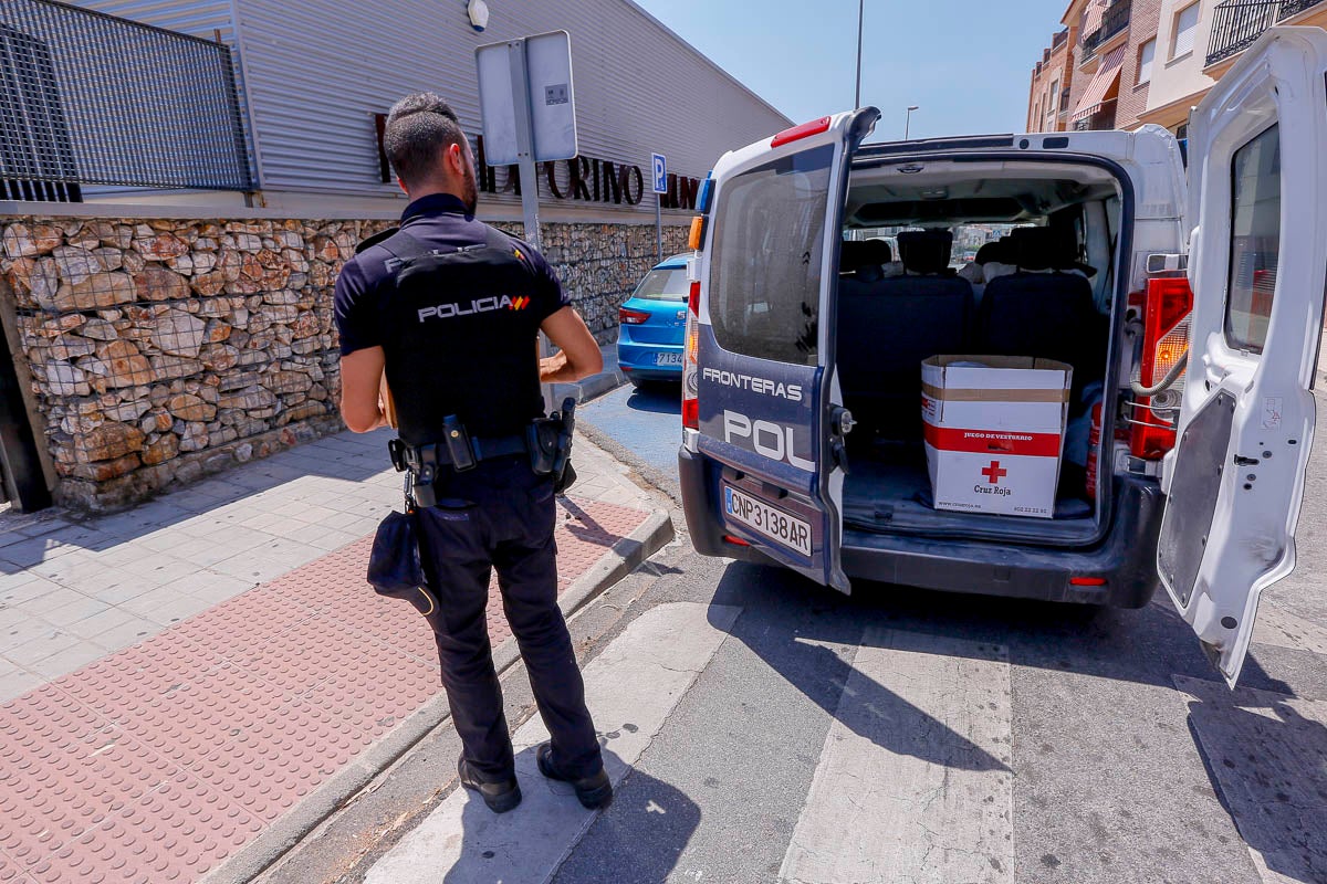 Cruz Roja está a la espera de recibir los permisos para poder para trasladar a las madres con hijos a hostales 