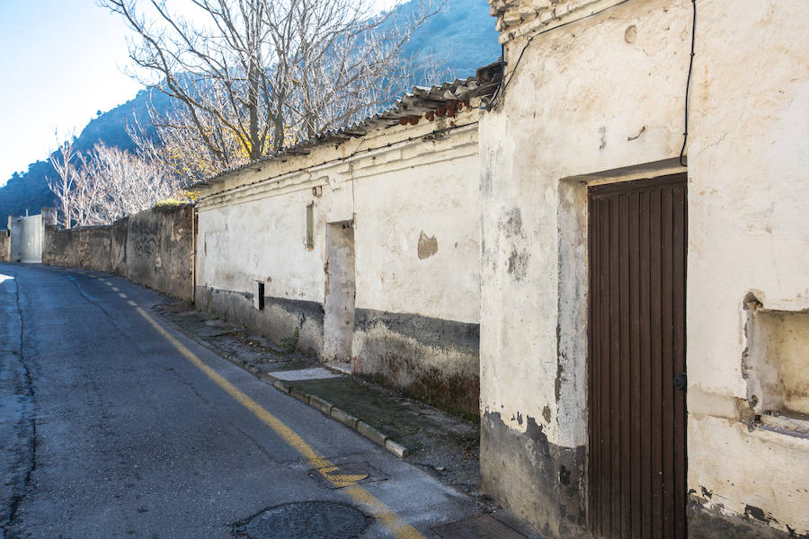Número 4 de la calle Santo Sepulcro de Sacromonte, declarada ruina física inminente.