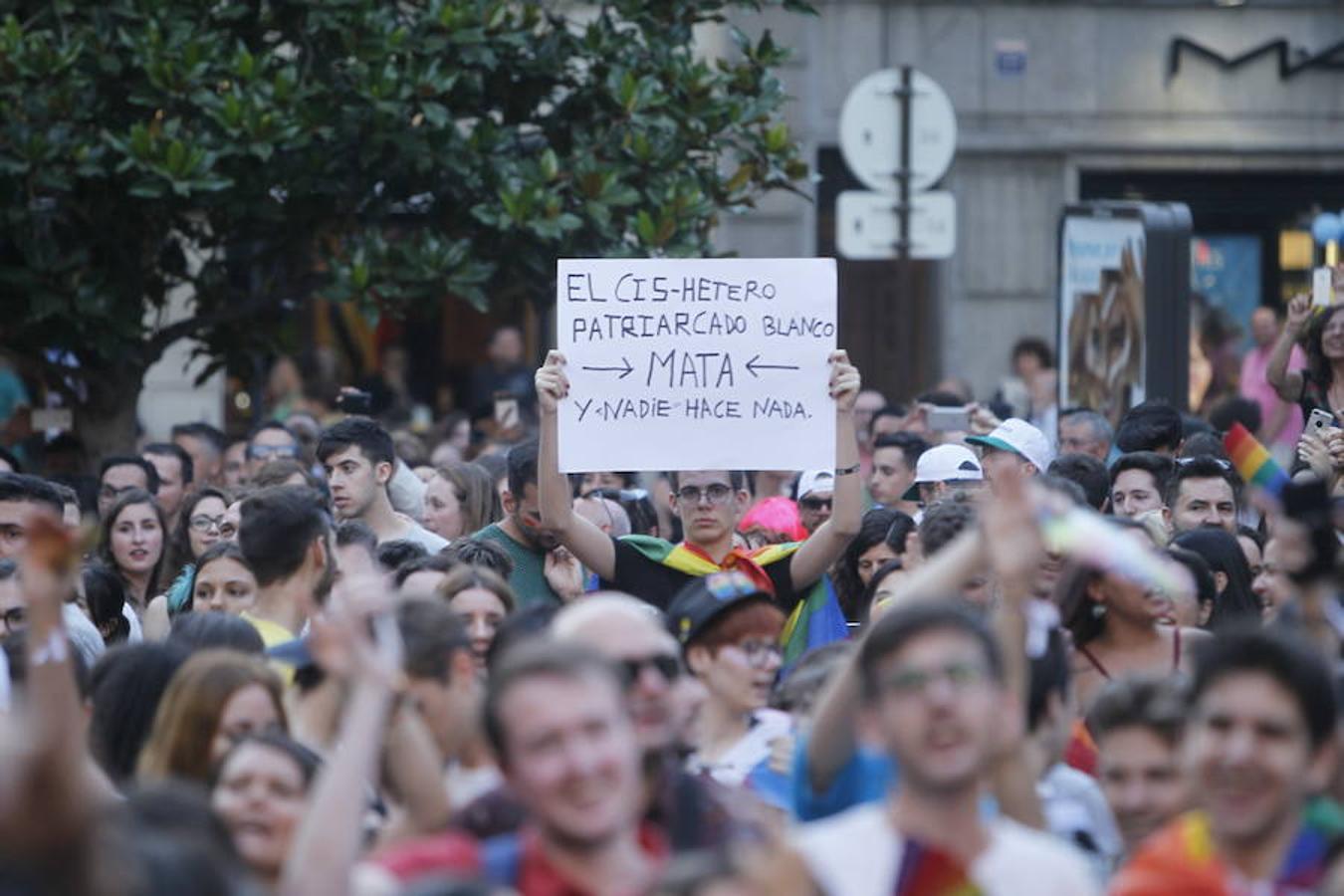 La marcha por el Orgullo LGTBIQ+ recorre las calles de la ciudad