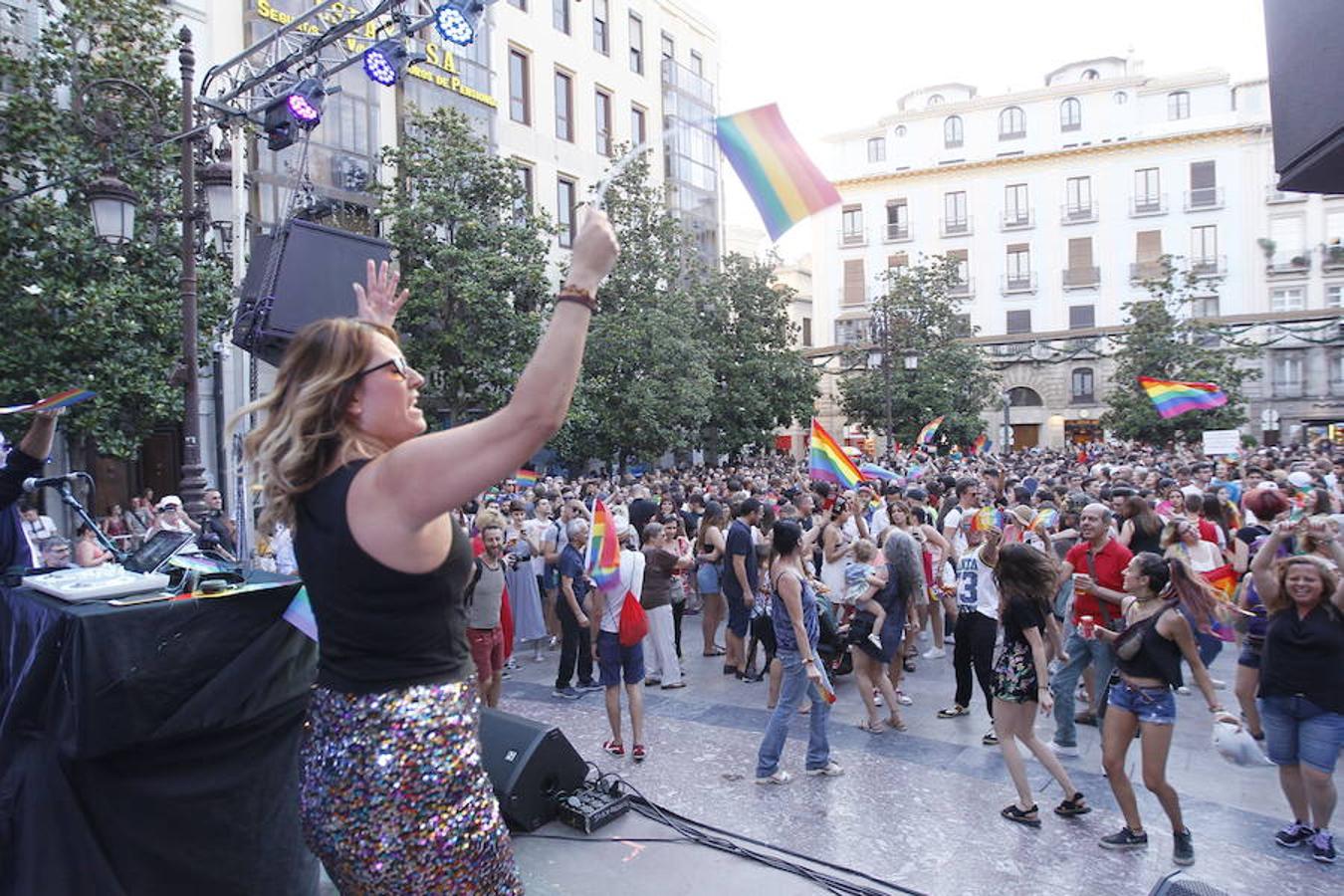 La marcha por el Orgullo LGTBIQ+ recorre las calles de la ciudad