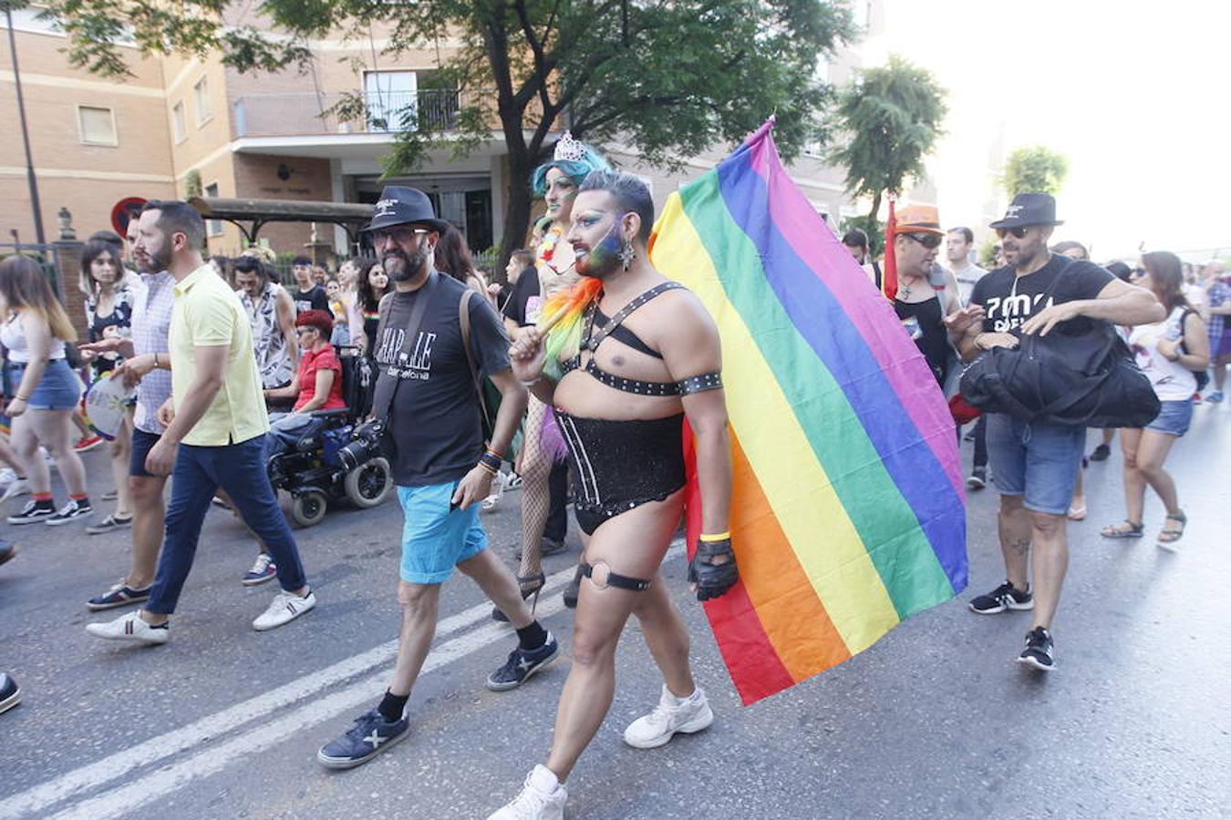 La marcha por el Orgullo LGTBIQ+ recorre las calles de la ciudad